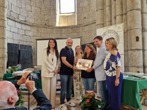 f1939490-f479-4195-b4ad-ae58e296bb42